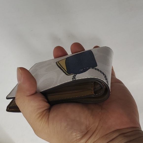 Coach CH085 3 In 1 Wallet Signature Canvas W/Trompe L'oeil Print SV/Chalk Multi - Picture 8 of 12